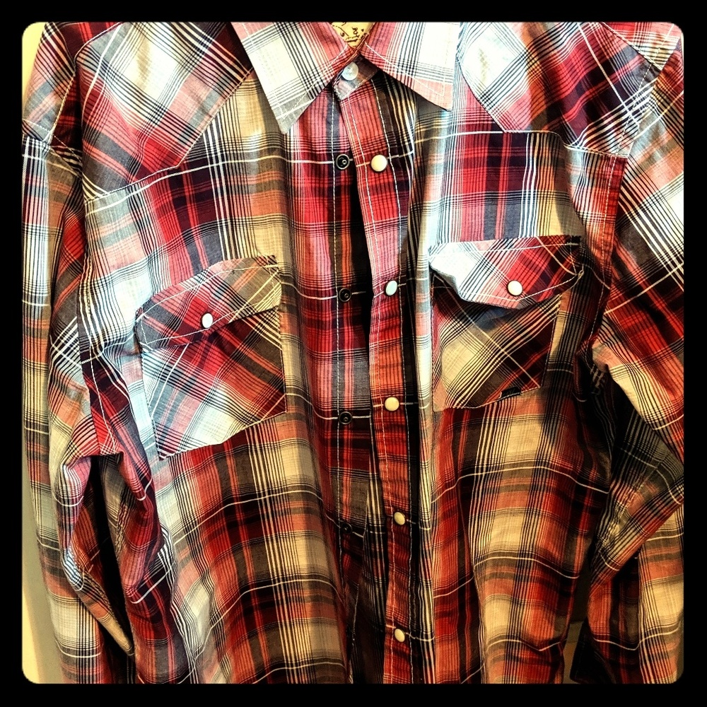 Coastal Mens Button Down Pearl Color Buttons